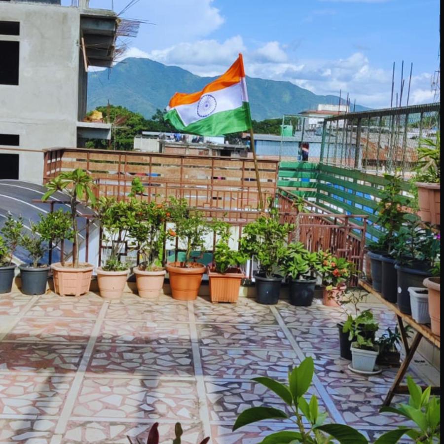 Iranyai Homestay Imphál Exteriér fotografie